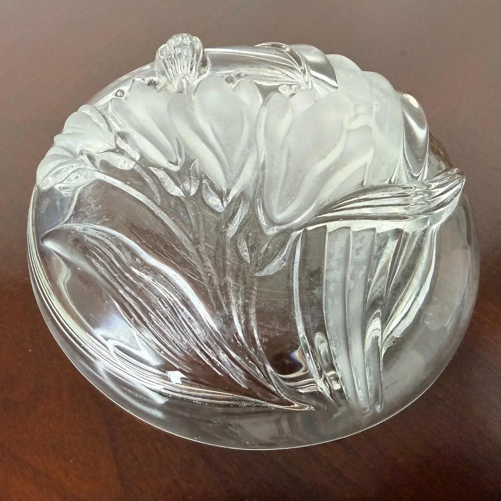 Vintage Mikasa Crystal Floral Etched Trinket Dish Round Vanity Catchall Dish
